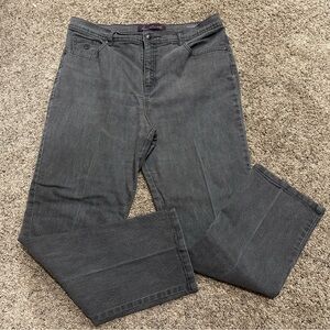 Gloria Vanderbilt Classic Gray Jeans